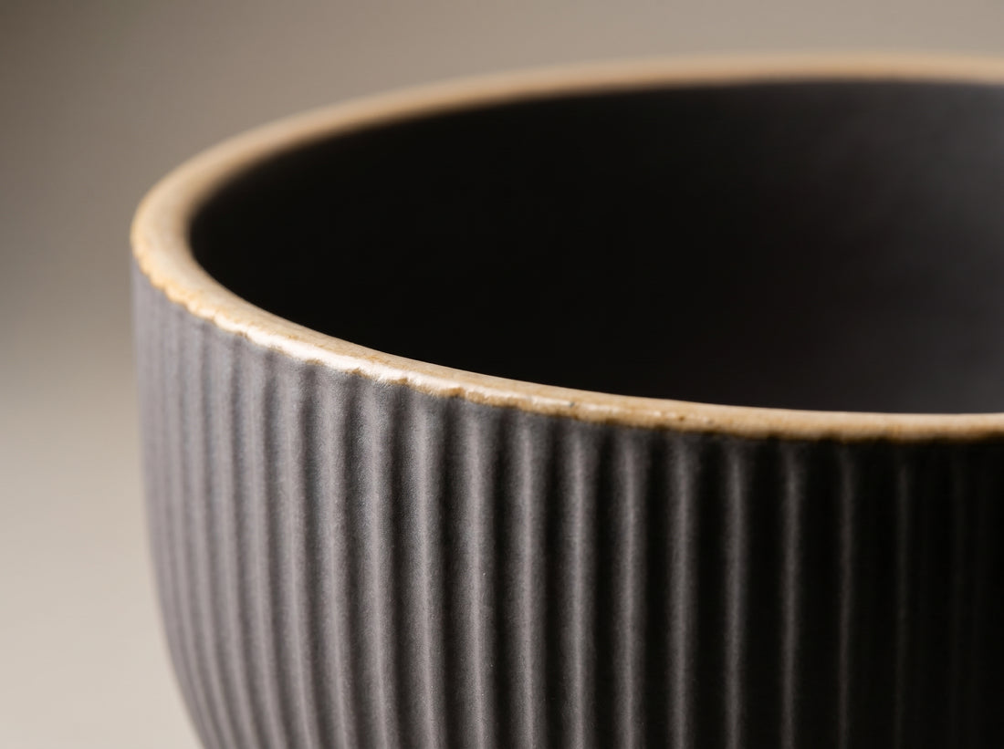 Kath N Clay Handmade Stoneware Pasta Plate Set of 2, black Ceramic Pasta Bowls with golden rims, Deep Dinner Serving Plates for Pasta, Soup, Salad & Ramen, Microwave & Dishwasher Safe Premium Tableware