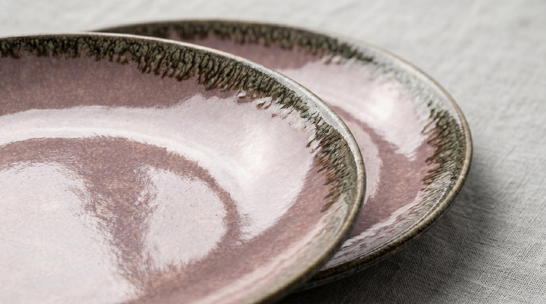 Kath N Clay Premium Ceramic Dinner Plates Set of 2 | Hand-Glazed Reactive Mauve Stoneware Pasta Plates with Rustic Green Rim | Luxury Round Serving Plates for Main Course, Salad & Pasta | Microwave & Dishwasher Safe Tableware